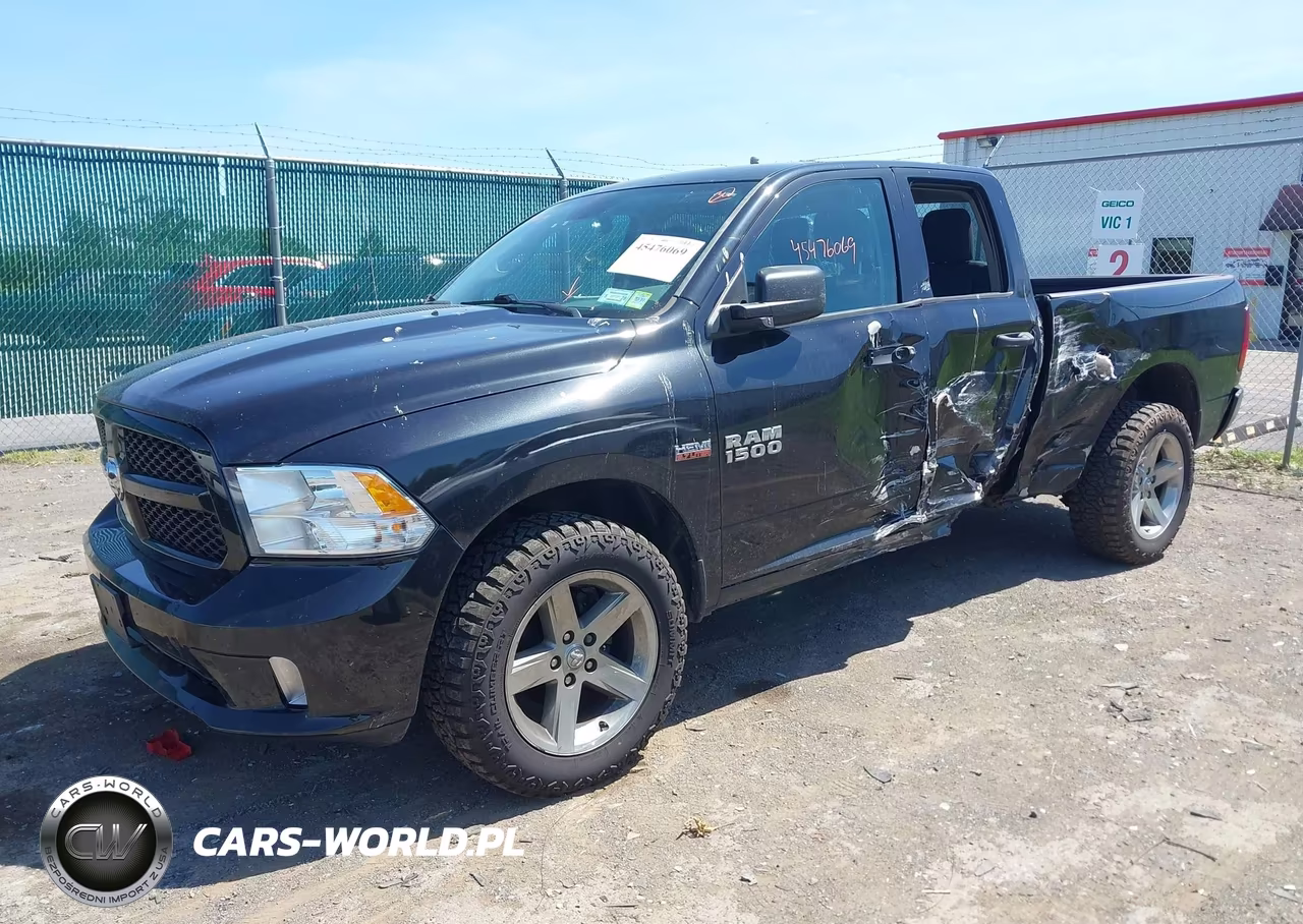 2017 Ram 1500 Express 4X4 6'4 Box VIN:1C6RR7FTXHS828488 - 2