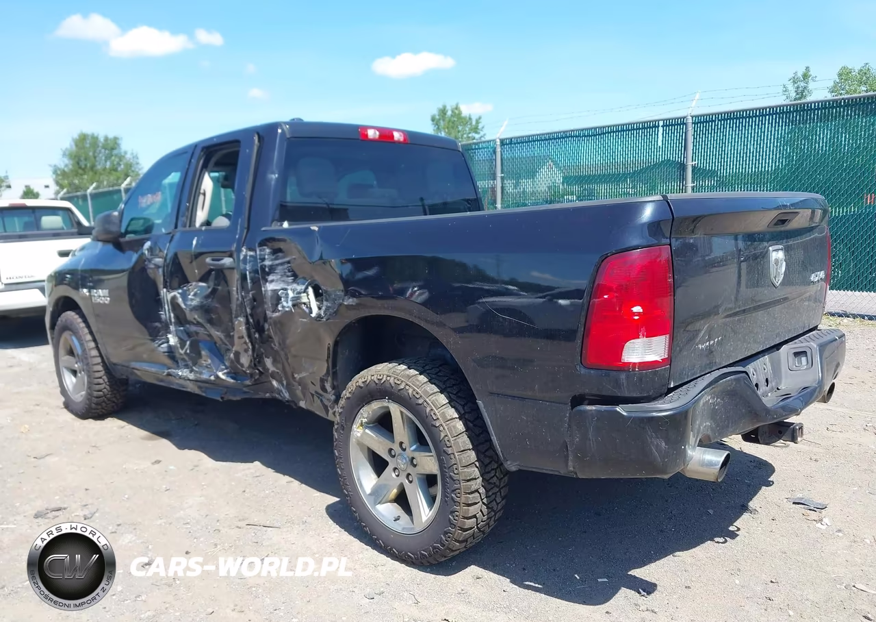 2017 Ram 1500 Express 4X4 6'4 Box VIN:1C6RR7FTXHS828488 - 3