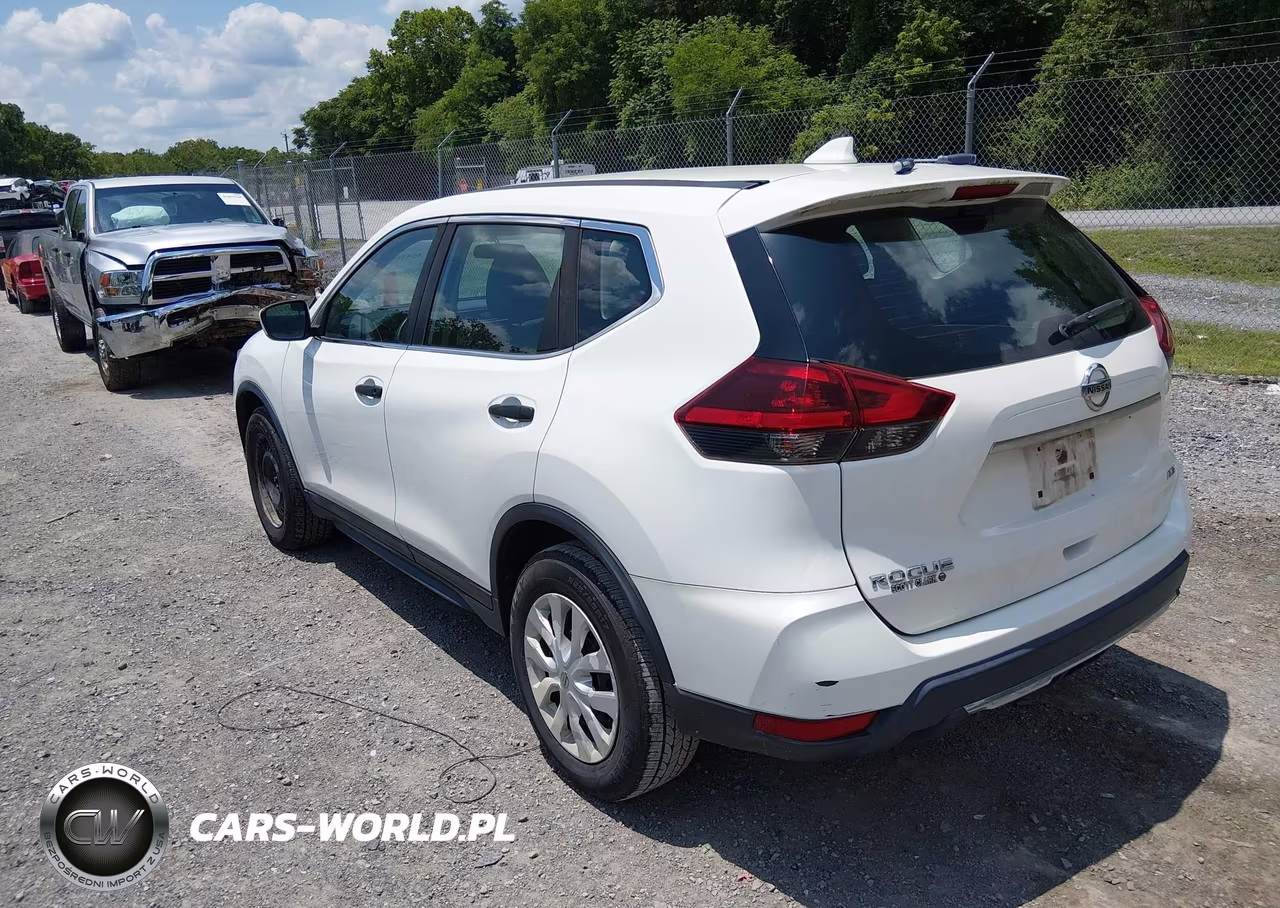 2018 Nissan Rogue S VIN:5N1AT2MV1JC732209 - 3