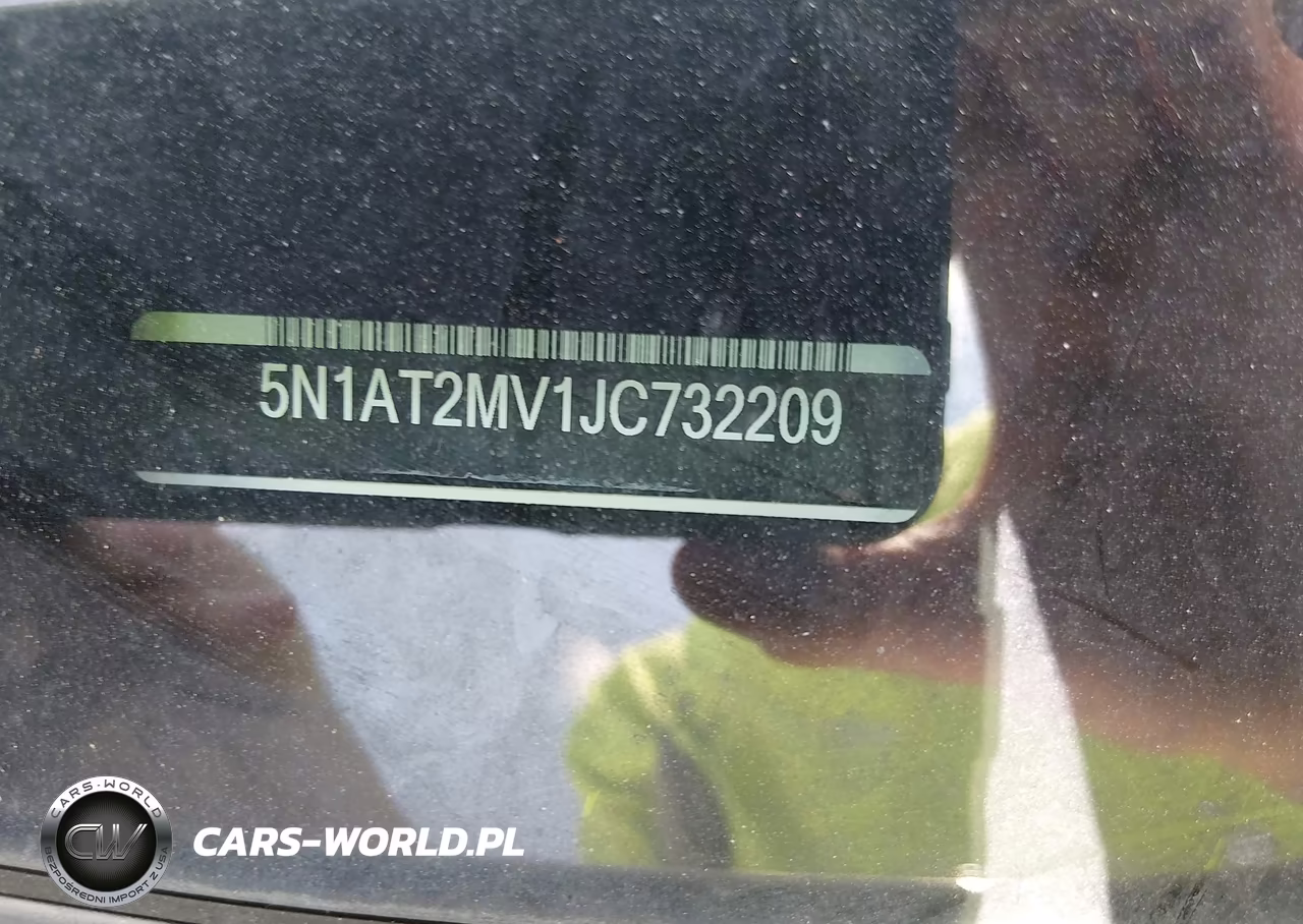2018 Nissan Rogue S VIN:5N1AT2MV1JC732209 - 9