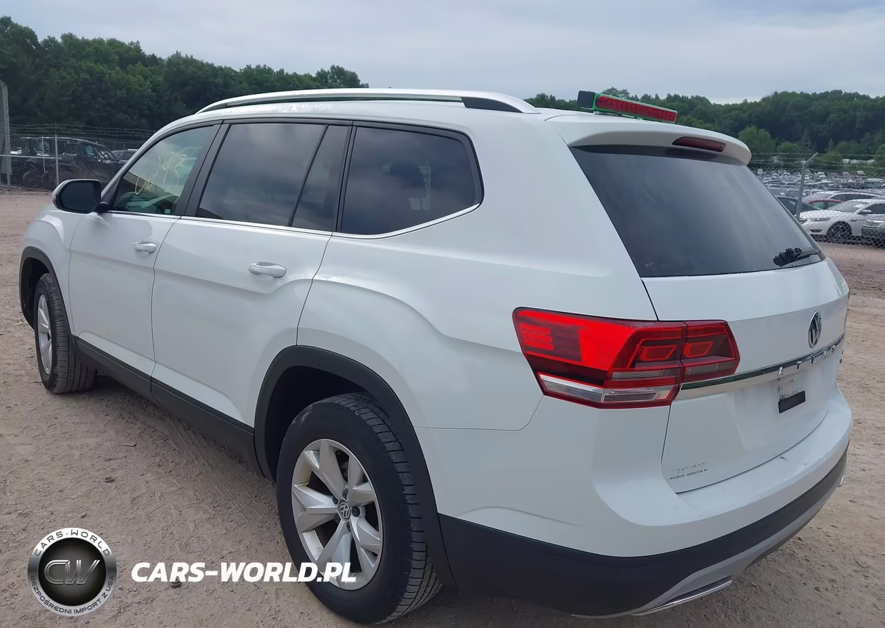 2018 Volkswagen Atlas 3.6L V6 S VIN:1V2GR2CA8JC531367 - 3