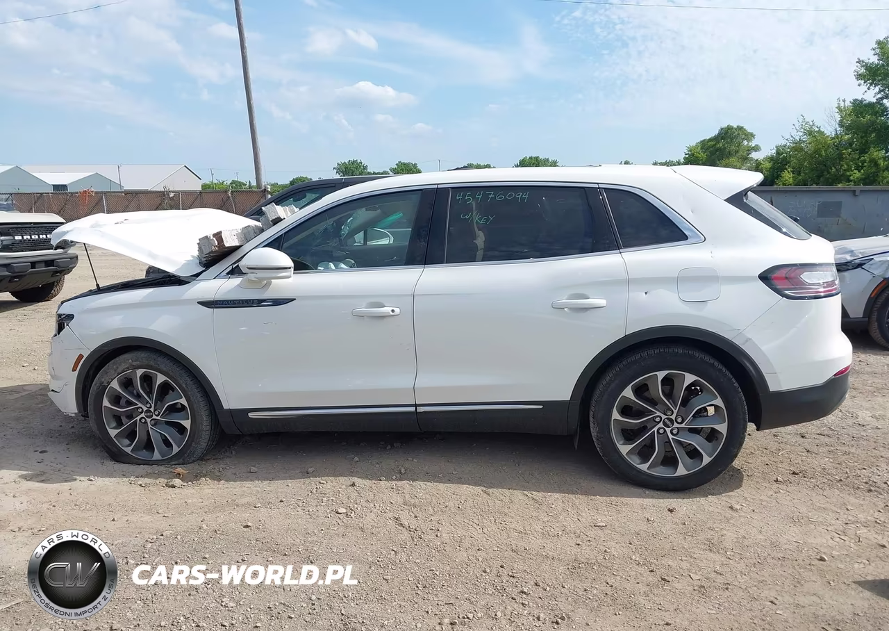 2023 Lincoln Nautilus Reserve VIN:2LMPJ8K90PBL24841 - 14