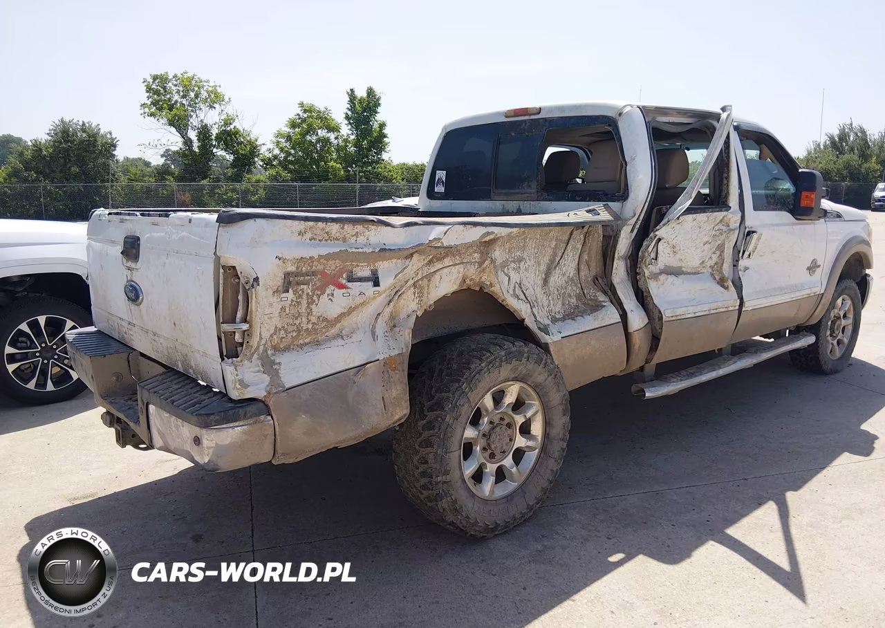 2011 Ford Super Duty F-250 Srw King Ranch-Lariat-Xl-Xlt VIN:1FT7W2BT0BEB02663 - 4