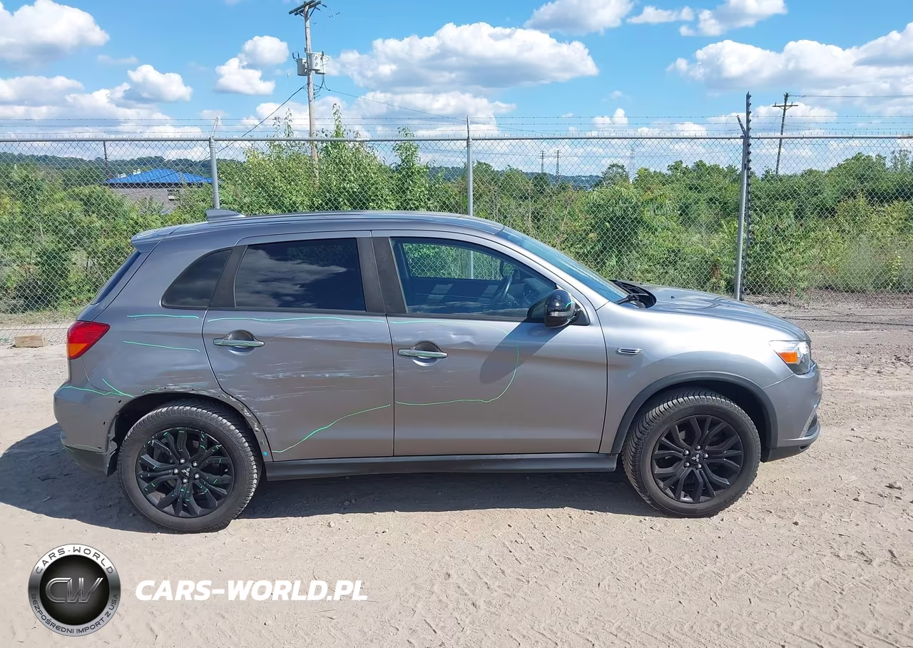 2019 Mitsubishi Outlander Sport 2.0 Le VIN:JA4AP3AU7KU024059 - 13