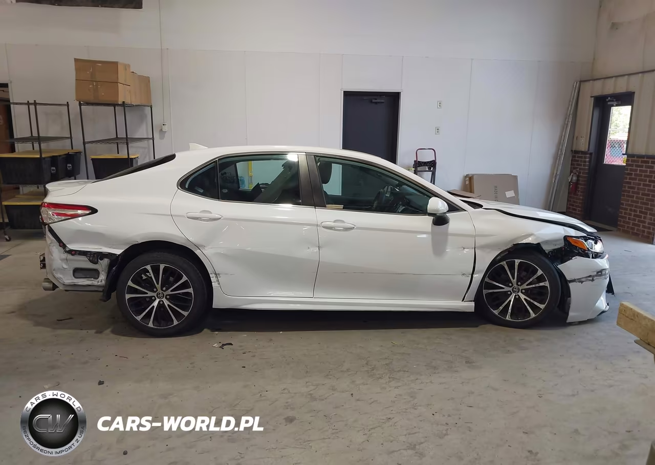 2020 Toyota Camry Se VIN:4T1G11AK1LU941953 - 14