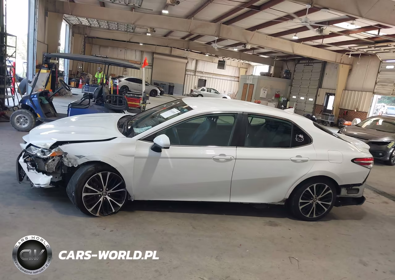 2020 Toyota Camry Se VIN:4T1G11AK1LU941953 - 15