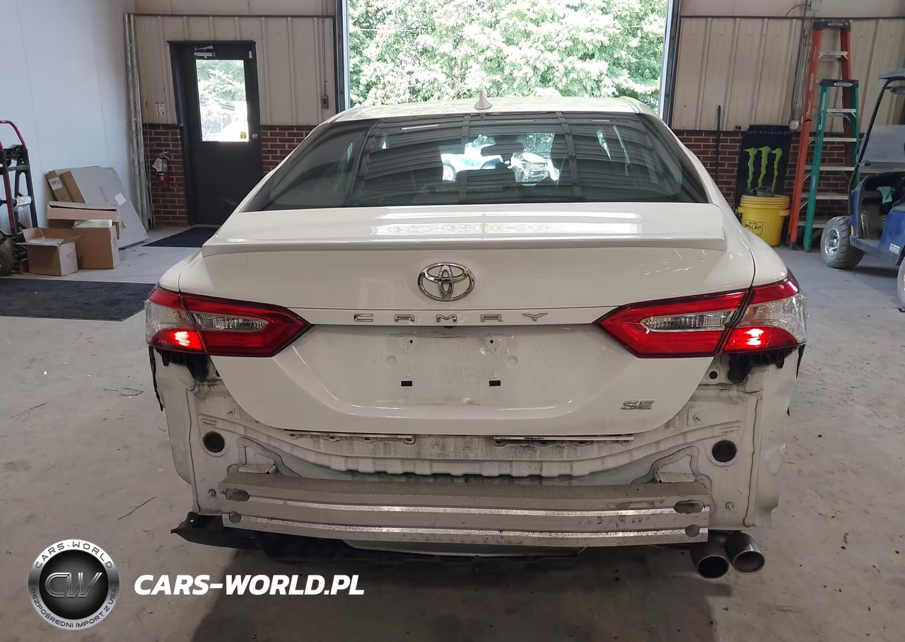 2020 Toyota Camry Se VIN:4T1G11AK1LU941953 - 17