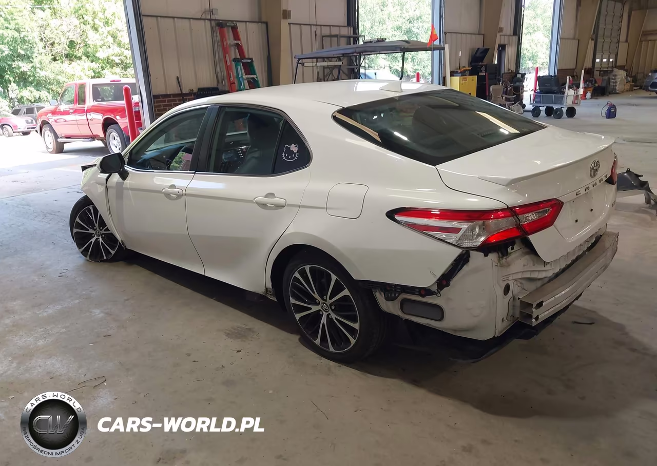 2020 Toyota Camry Se VIN:4T1G11AK1LU941953 - 3