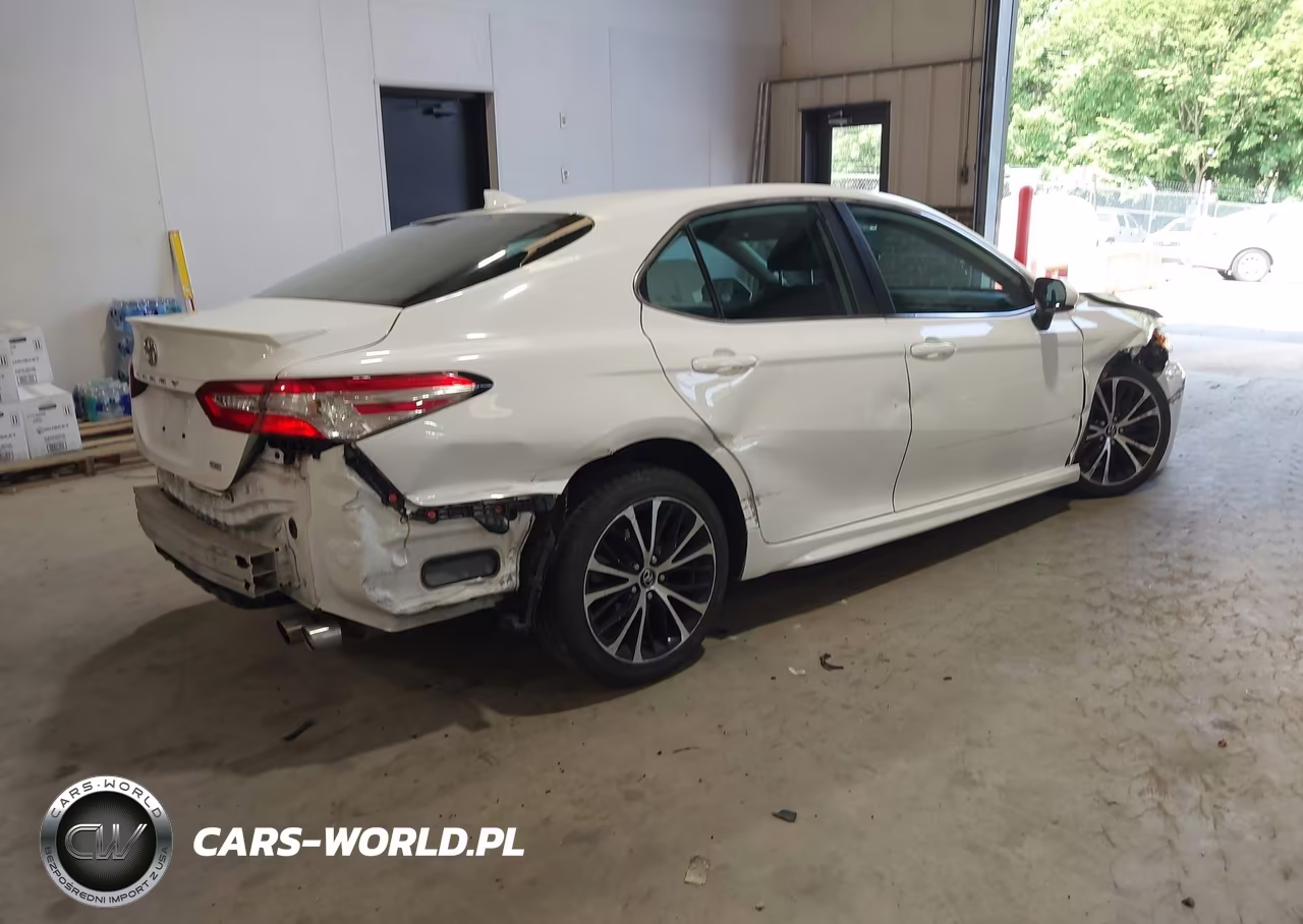 2020 Toyota Camry Se VIN:4T1G11AK1LU941953 - 4