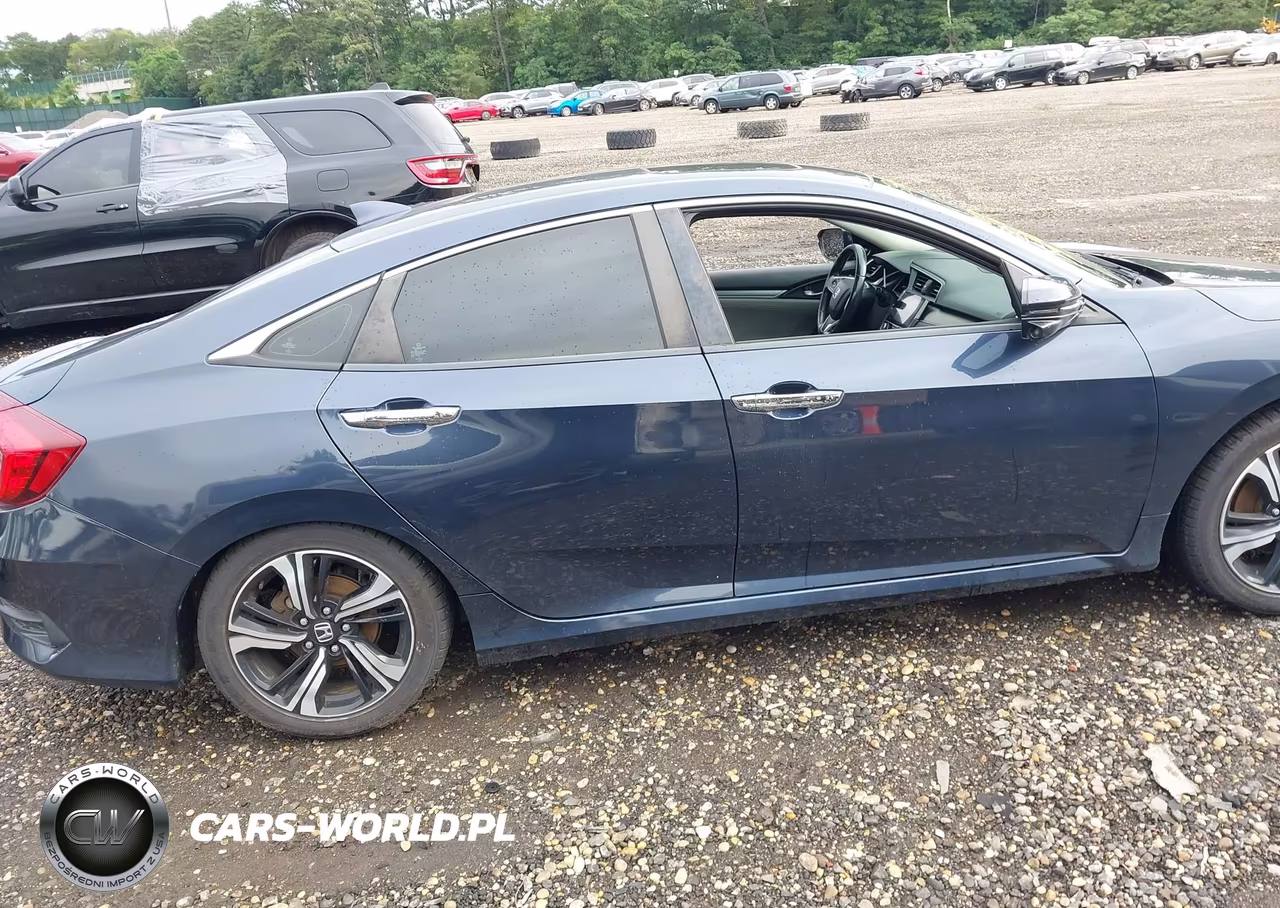 2017 Honda Civic Touring VIN:19XFC1F99HE204683 - 13
