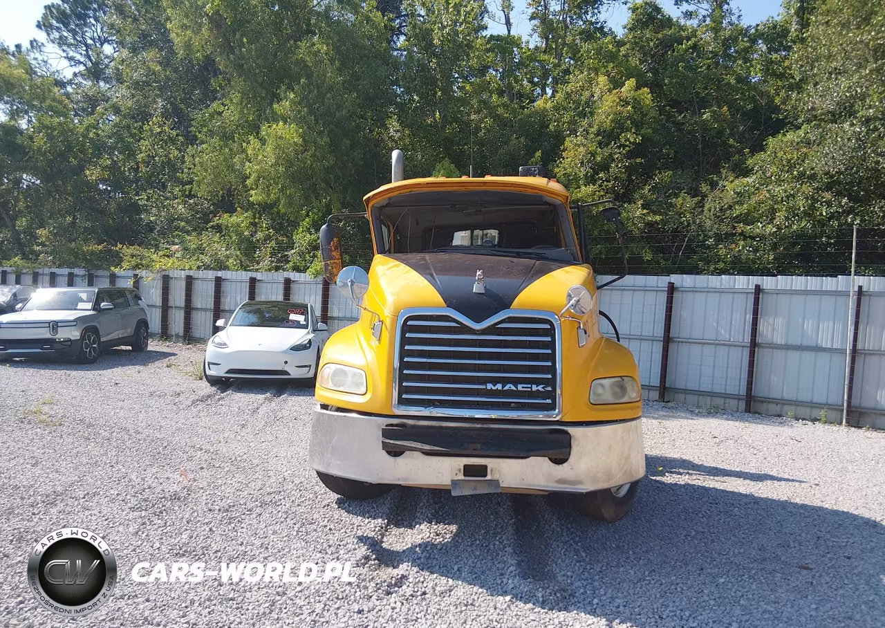2013 Mack 600 Cxu600 VIN:1M1AW07Y9DM026030 - 13