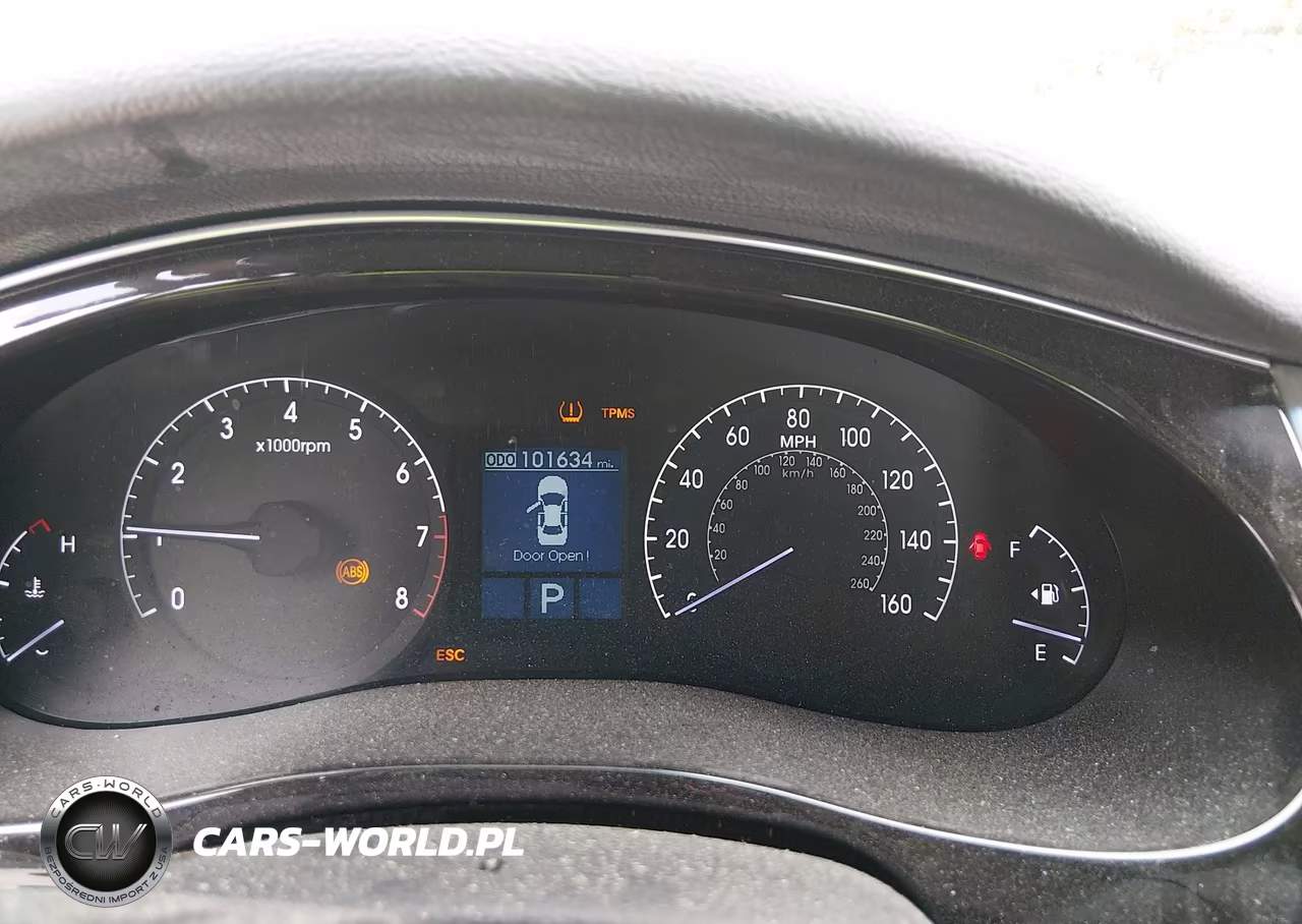 2012 Hyundai Genesis 3.8 VIN:KMHGC4DD0CU158311 - 7