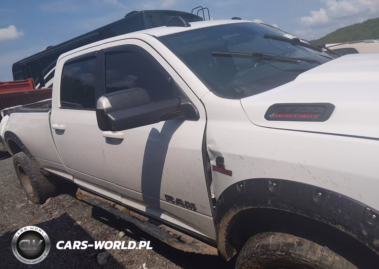 2019 Ram 2500 Big Horn 4X4 8' Box VIN:3C6UR5JL2KG718507 - 13