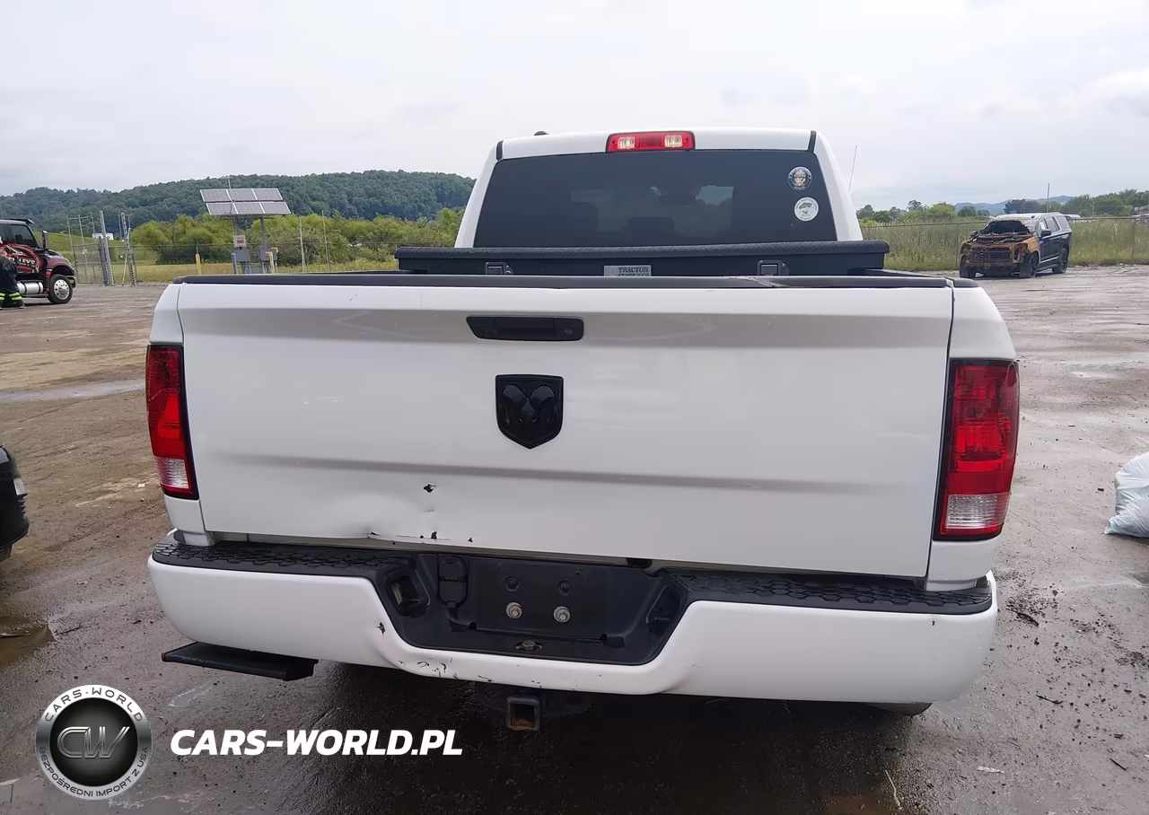 2018 Ram 1500 Express 4X2 6'4 Box VIN:1C6RR6FT8JS244820 - 16