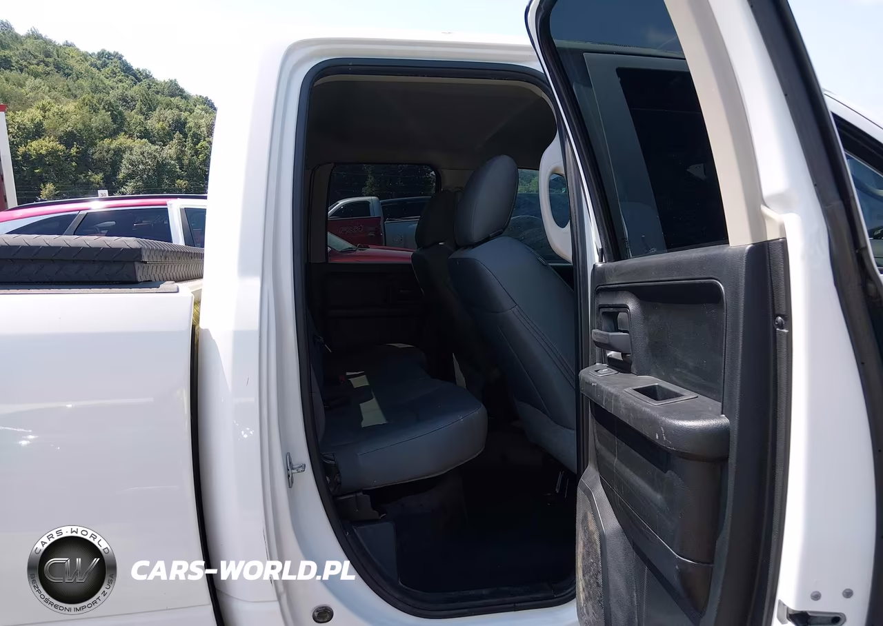 2018 Ram 1500 Express 4X2 6'4 Box VIN:1C6RR6FT8JS244820 - 8