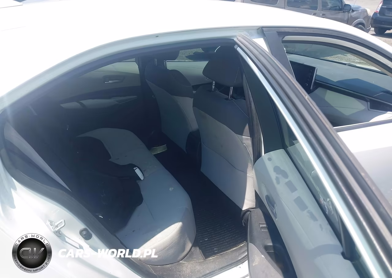 2020 Toyota Corolla Le VIN:5YFEPRAE2LP123289 - 8