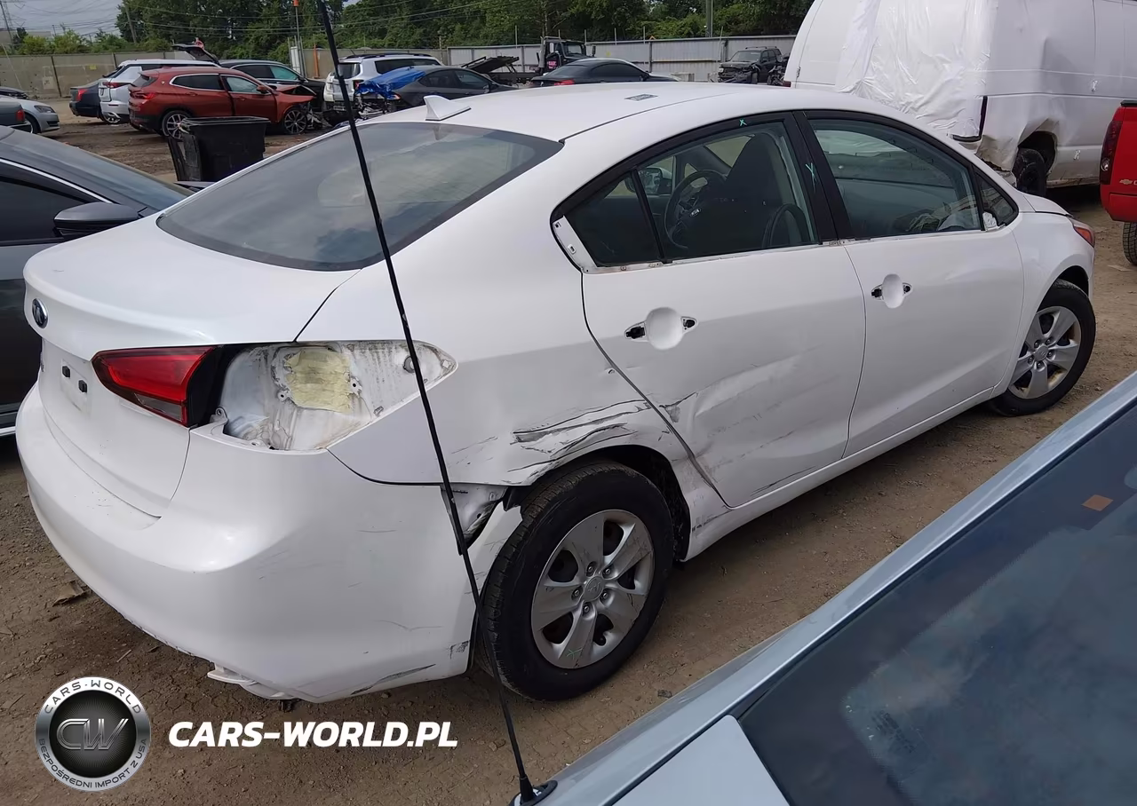 2017 Kia Forte Lx VIN:3KPFL4A78HE057599 - 4