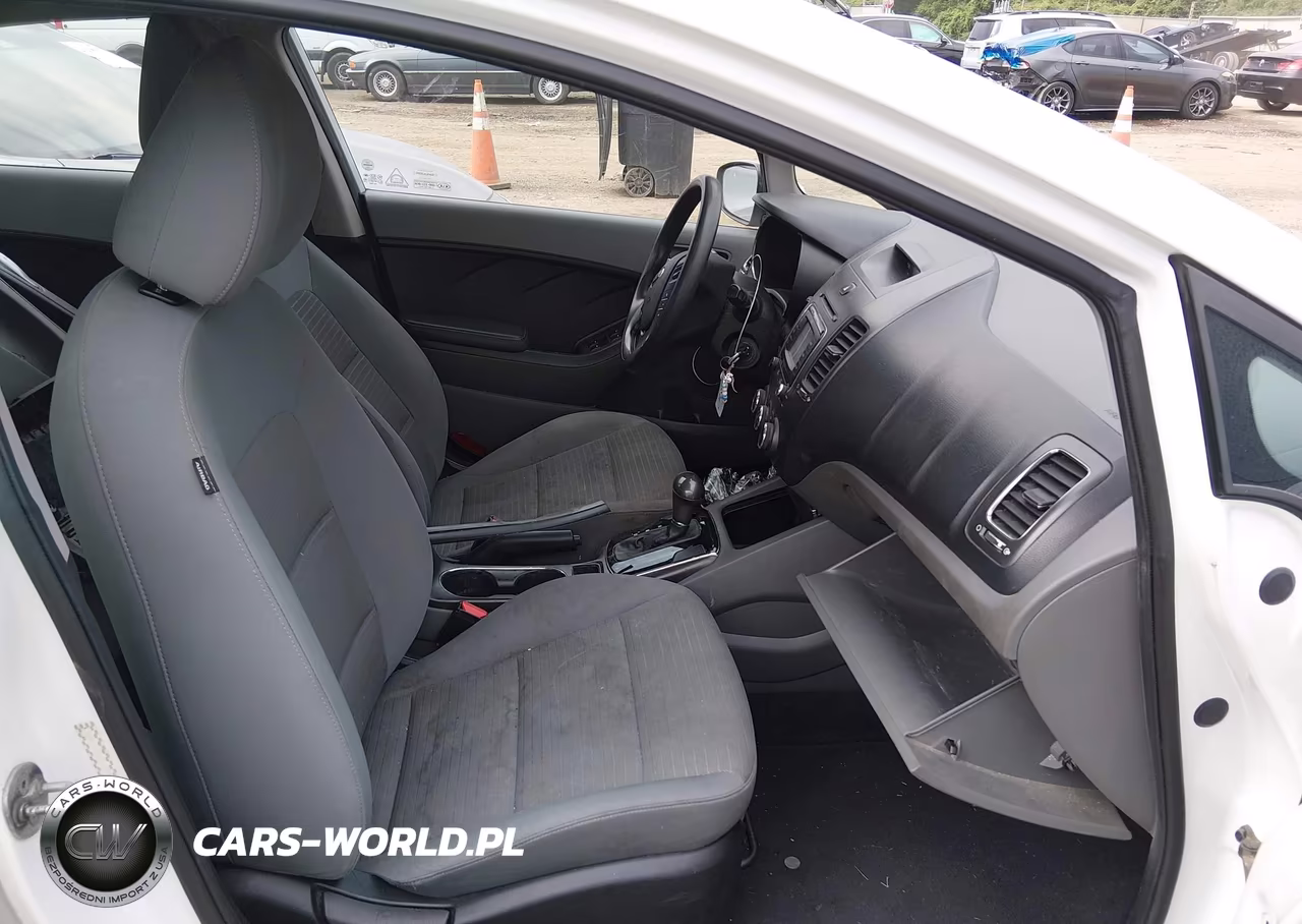 2017 Kia Forte Lx VIN:3KPFL4A78HE057599 - 5