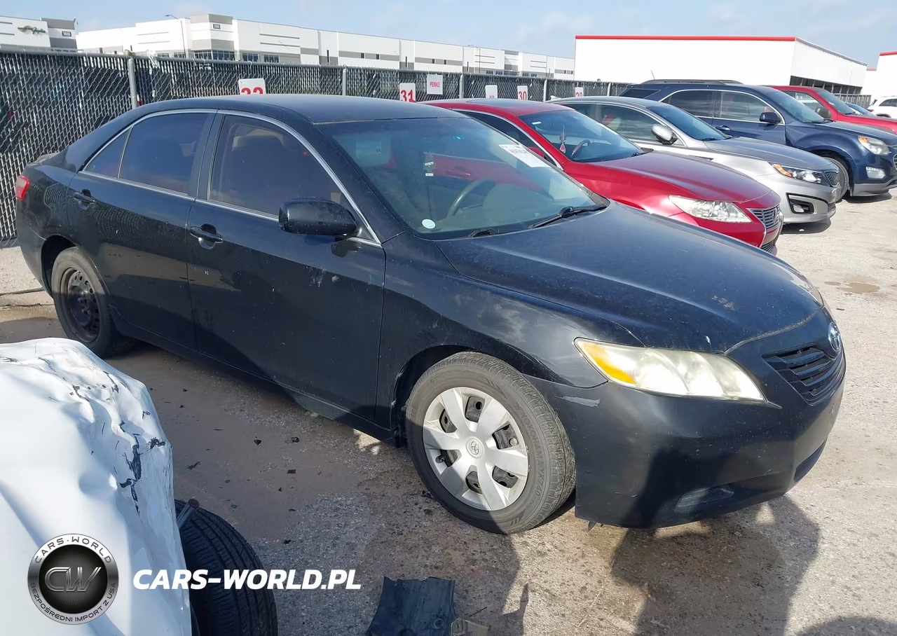 2009 Toyota Camry Le – zdjęcie 1 z 11