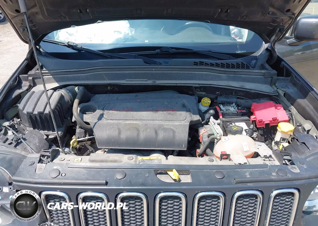2018 Jeep Renegade Latitude 4X4 VIN:ZACCJBBB8JPJ44876 - 10