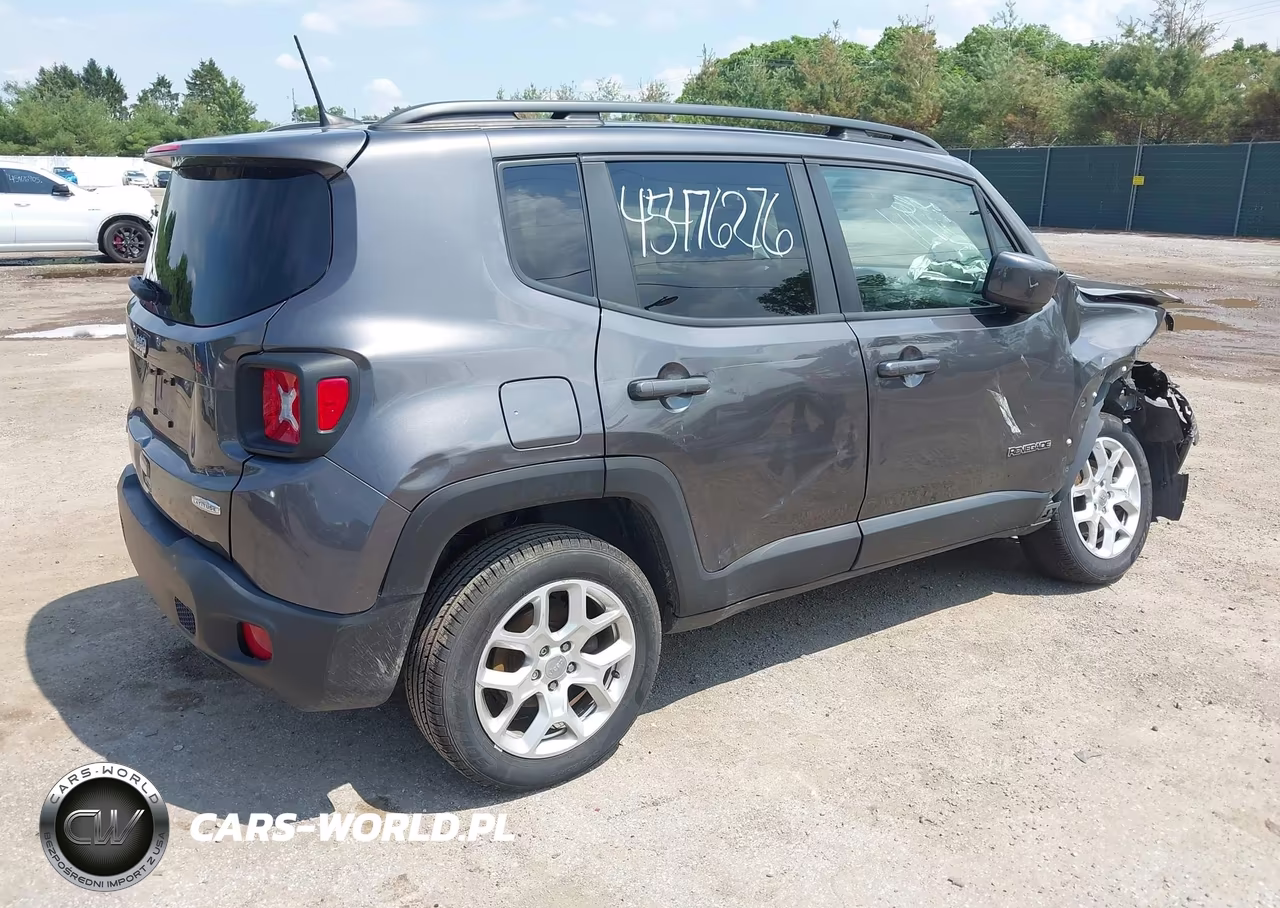 2018 Jeep Renegade Latitude 4X4 VIN:ZACCJBBB8JPJ44876 - 4