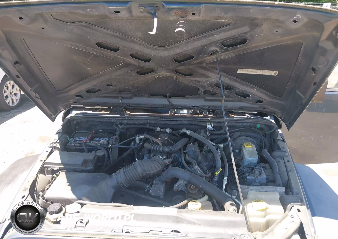 2008 Jeep Wrangler X VIN:1J4FA24128L575906 - 10