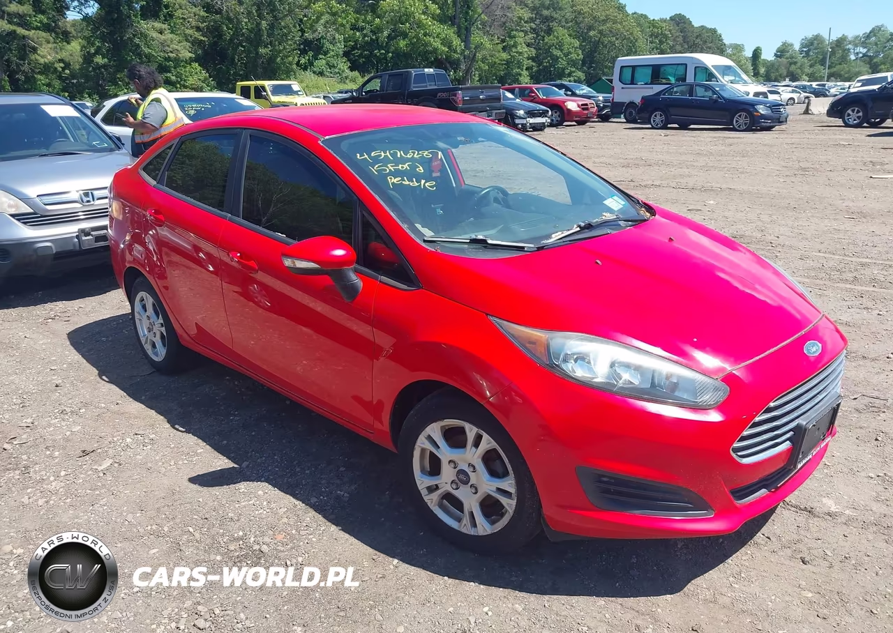 2015 Ford Fiesta Se – zdjęcie 1 z 12