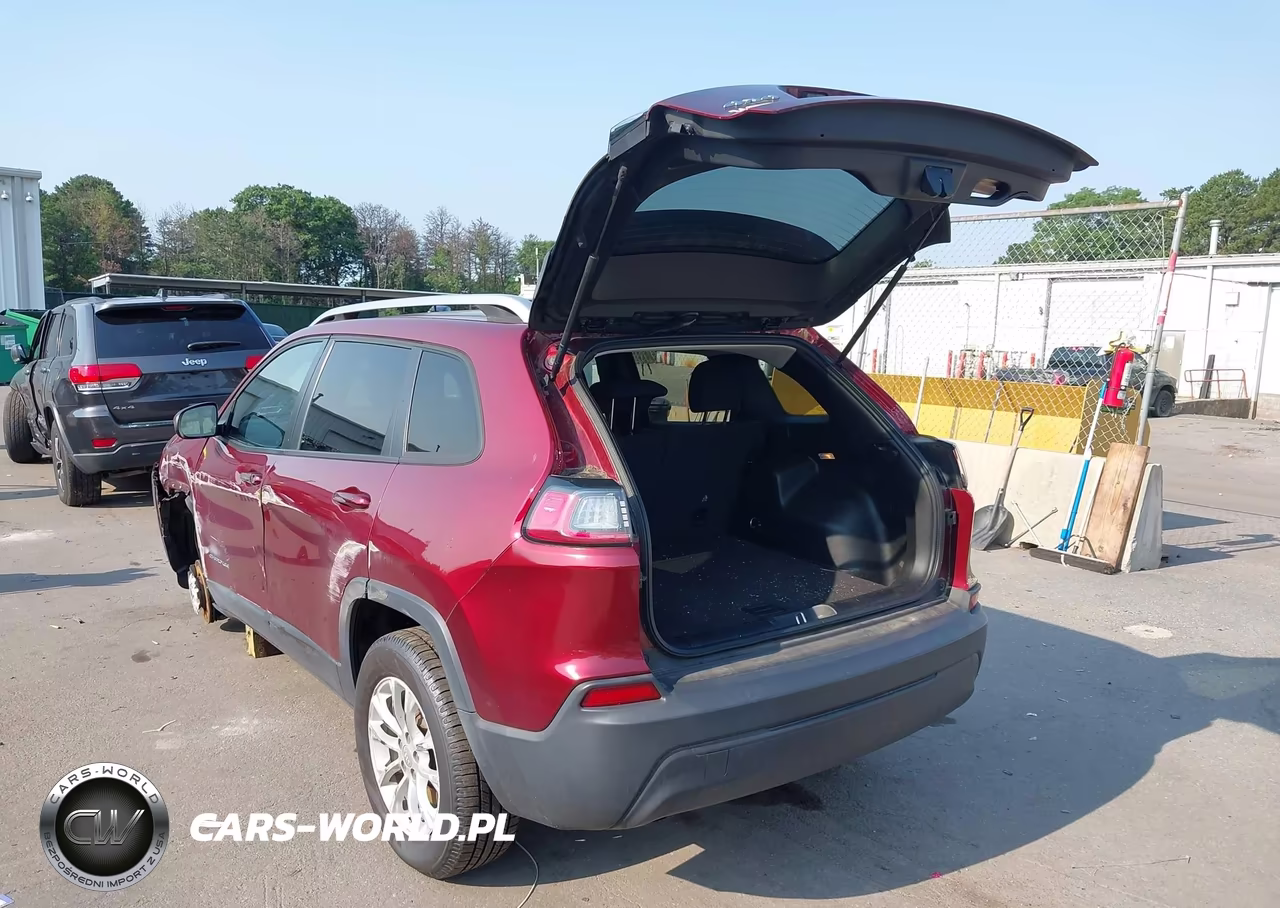 2020 Jeep Cherokee Latitude 4X4 VIN:1C4PJMCB9LD550780 - 3