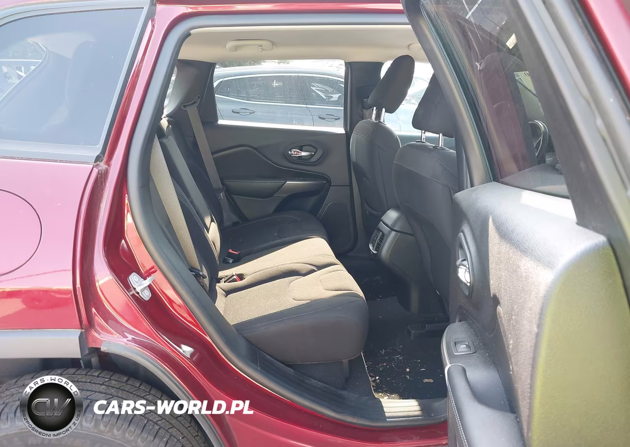 2020 Jeep Cherokee Latitude 4X4 VIN:1C4PJMCB9LD550780 - 8