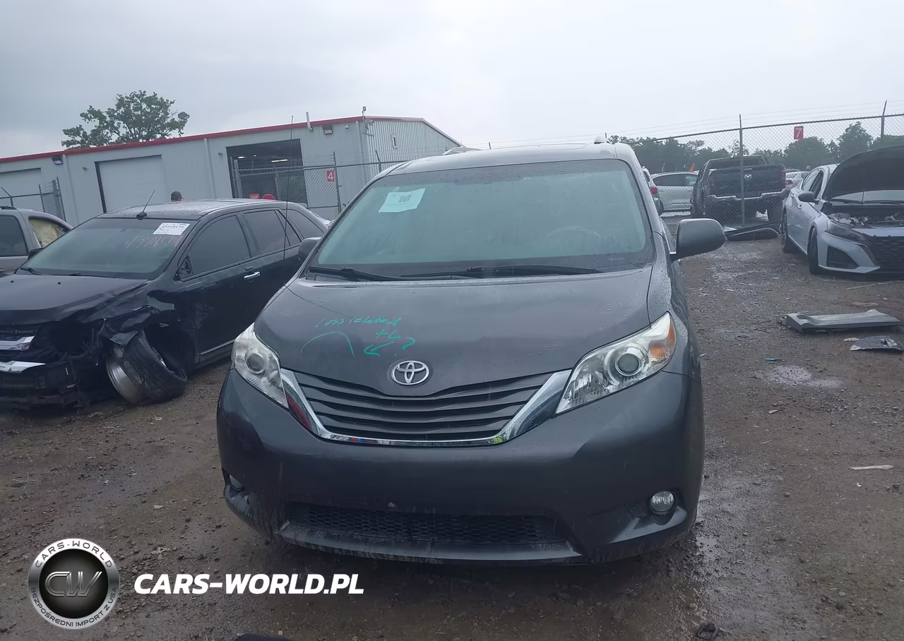 2014 Toyota Sienna Xle V6 8 Passenger VIN:5TDYK3DC5ES438570 - 13