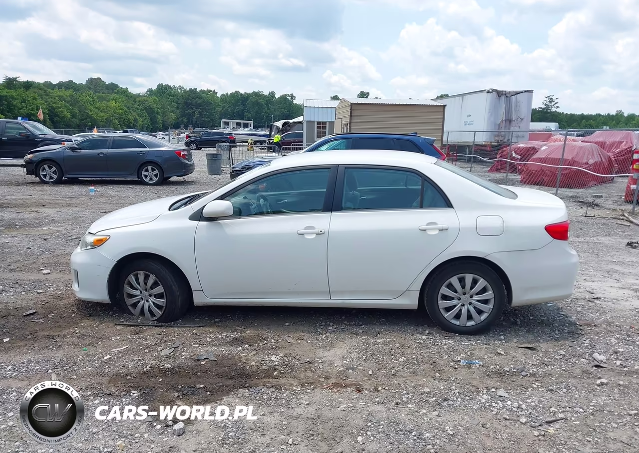 2013 Toyota Corolla Le VIN:2T1BU4EEXDC958793 - 14
