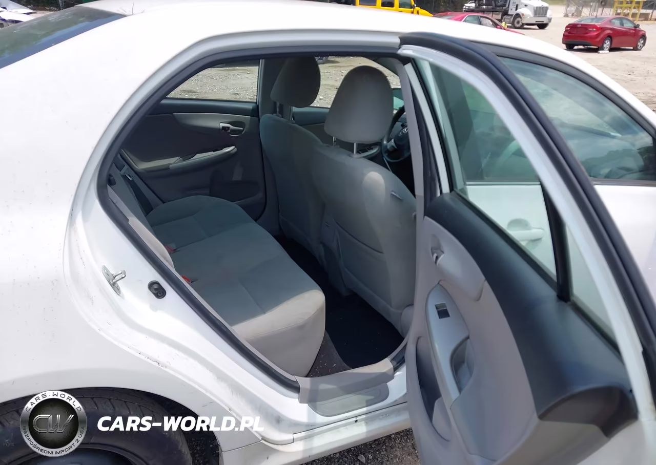 2013 Toyota Corolla Le VIN:2T1BU4EEXDC958793 - 8