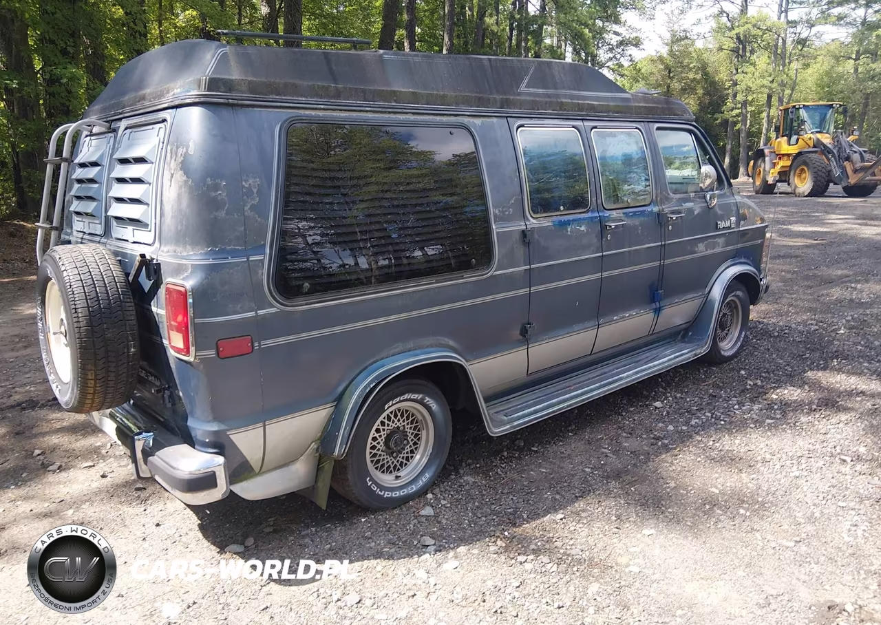 1988 Dodge Ram Van B250 VIN:2B6HB23Y3JK134712 - 4