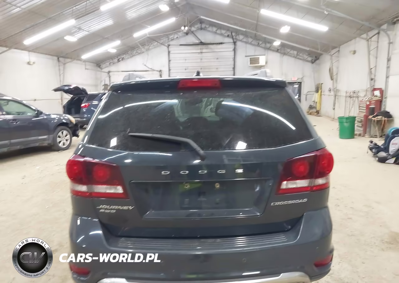 2017 Dodge Journey Crossroad Plus Awd VIN:3C4PDDGG6HT567745 - 16