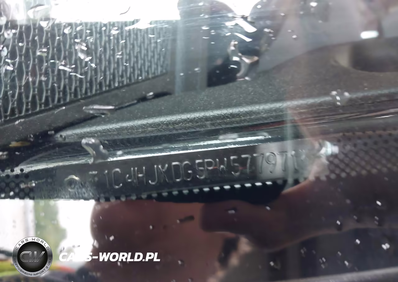 2023 Jeep Wrangler 4-Door Sport Altitude 4X4 VIN:1C4HJXDG5PW577971 - 9