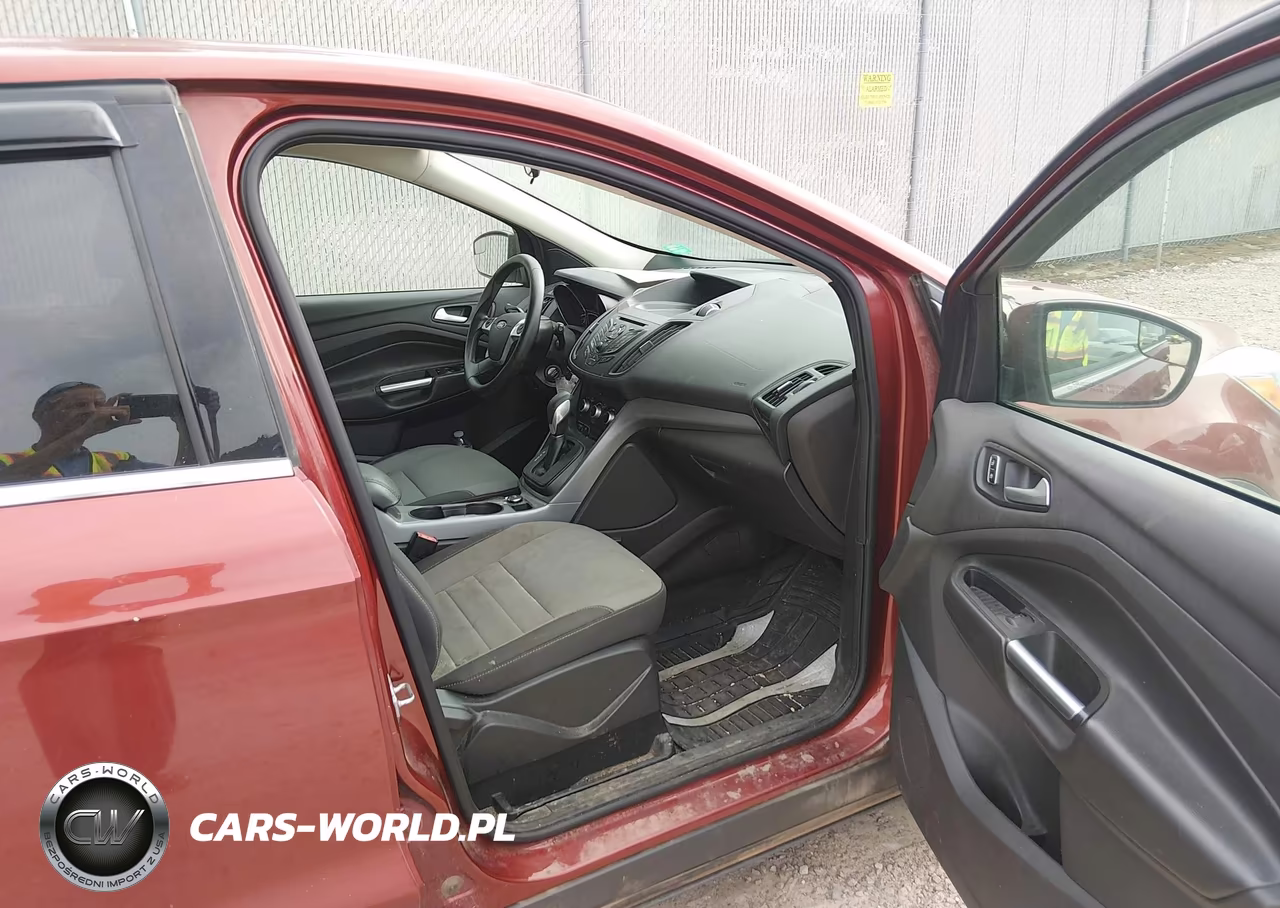 2015 Ford Escape Se VIN:1FMCU9GX9FUC05001 - 5