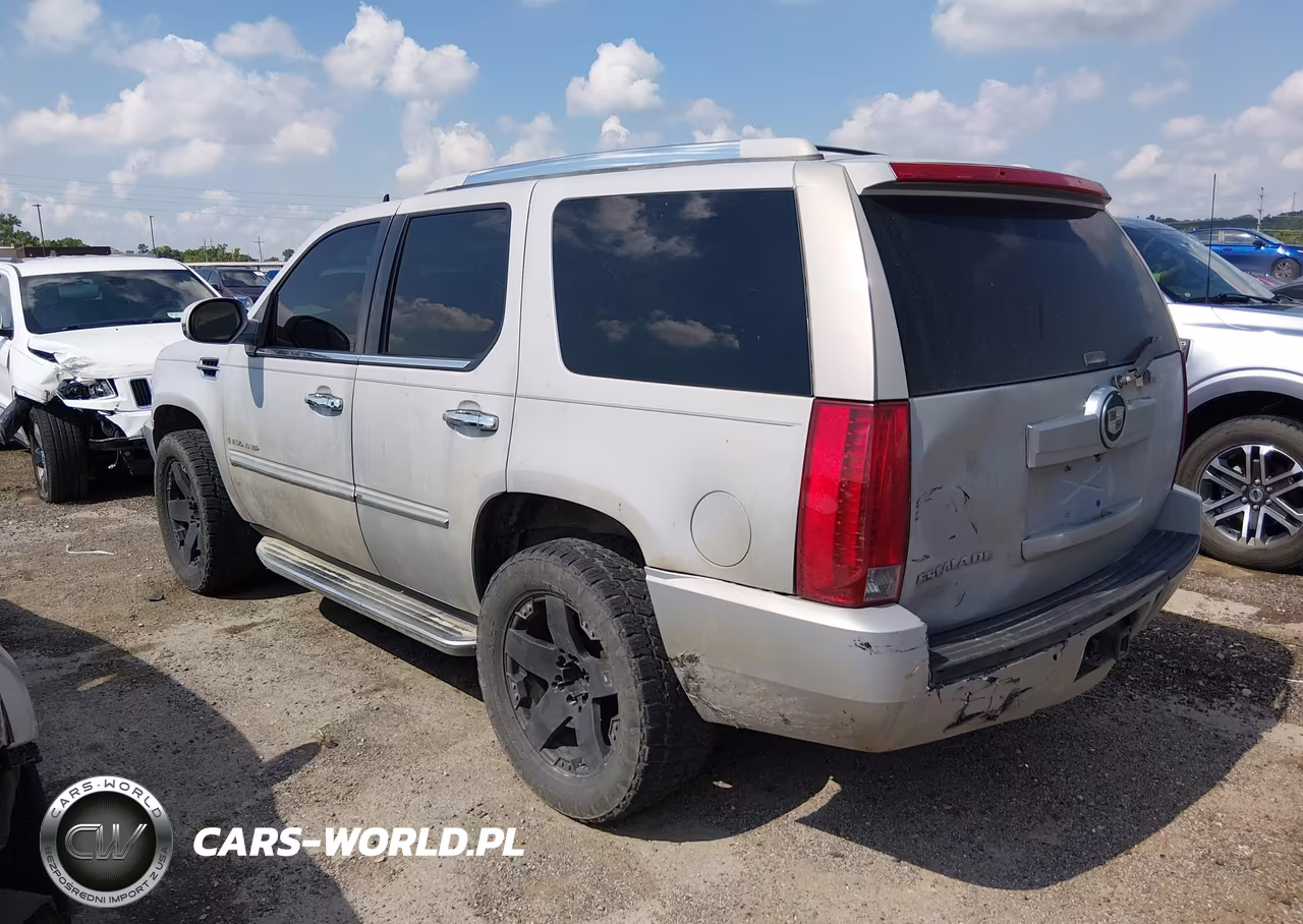 2007 Cadillac Escalade Standard VIN:1GYFK63837R123543 - 3