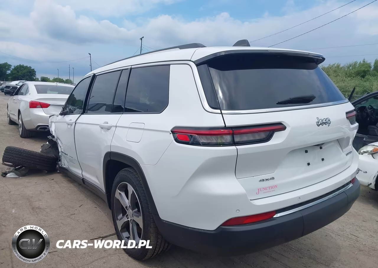 2023 Jeep Grand Cherokee L Limited 4X4 VIN:1C4RJKBG2P8801017 - 3