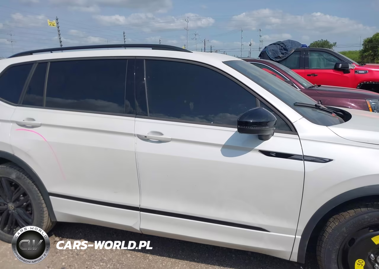 2022 Volkswagen Tiguan 2.0T Se R-Line Black VIN:3VVCB7AX3NM059173 - 14
