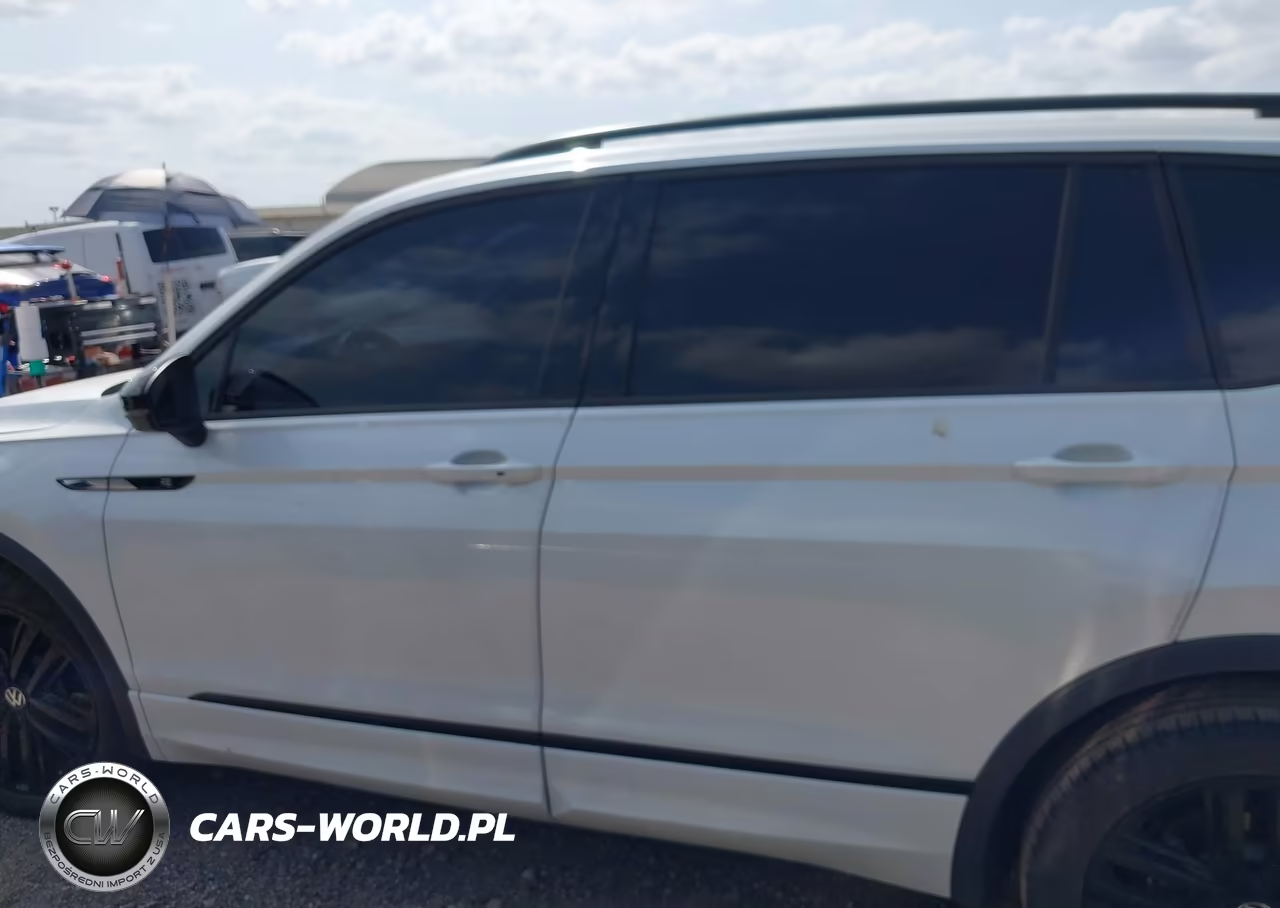2022 Volkswagen Tiguan 2.0T Se R-Line Black VIN:3VVCB7AX3NM059173 - 15