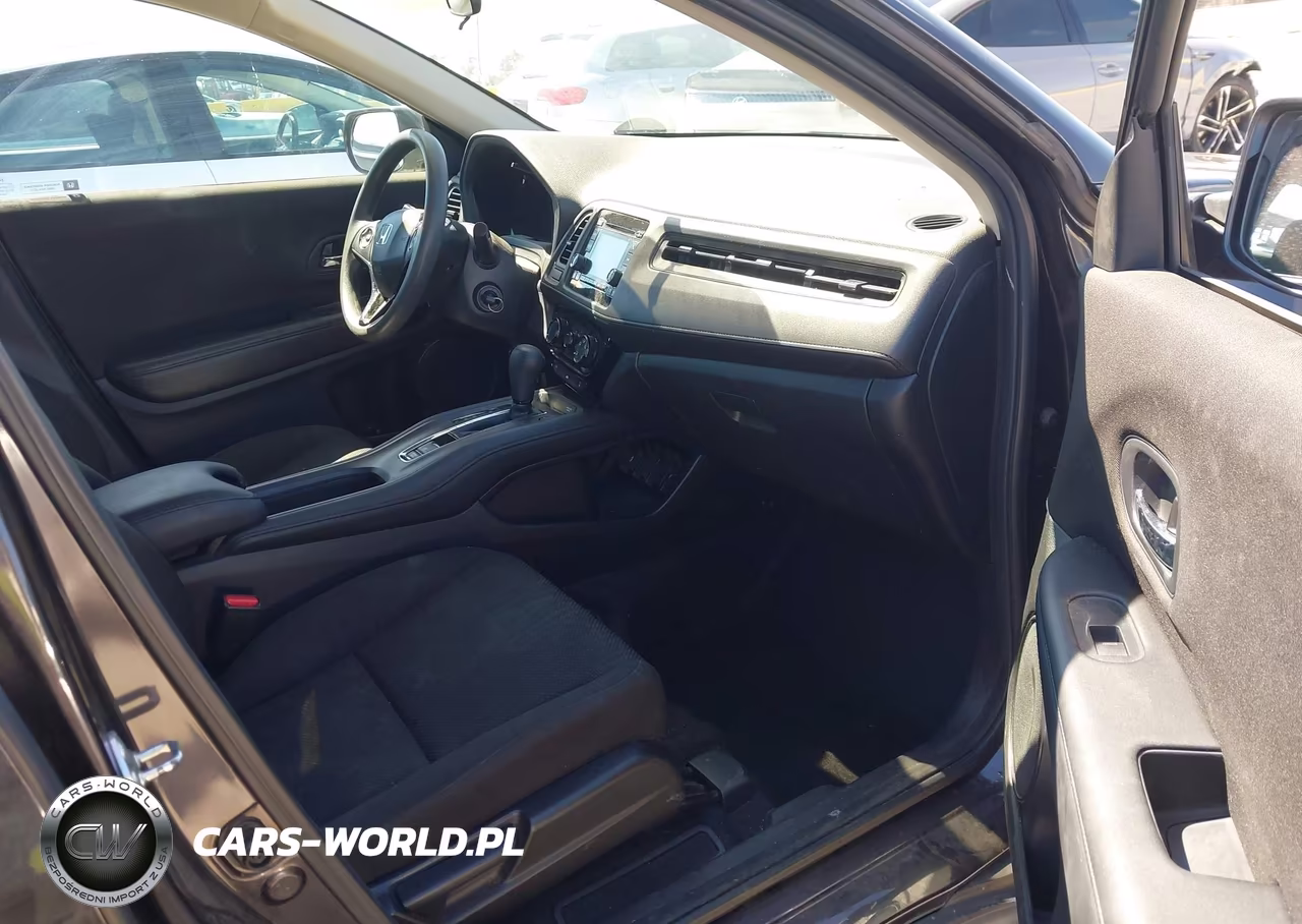 2018 Honda Hr-V Lx VIN:3CZRU6H37JG715250 - 5