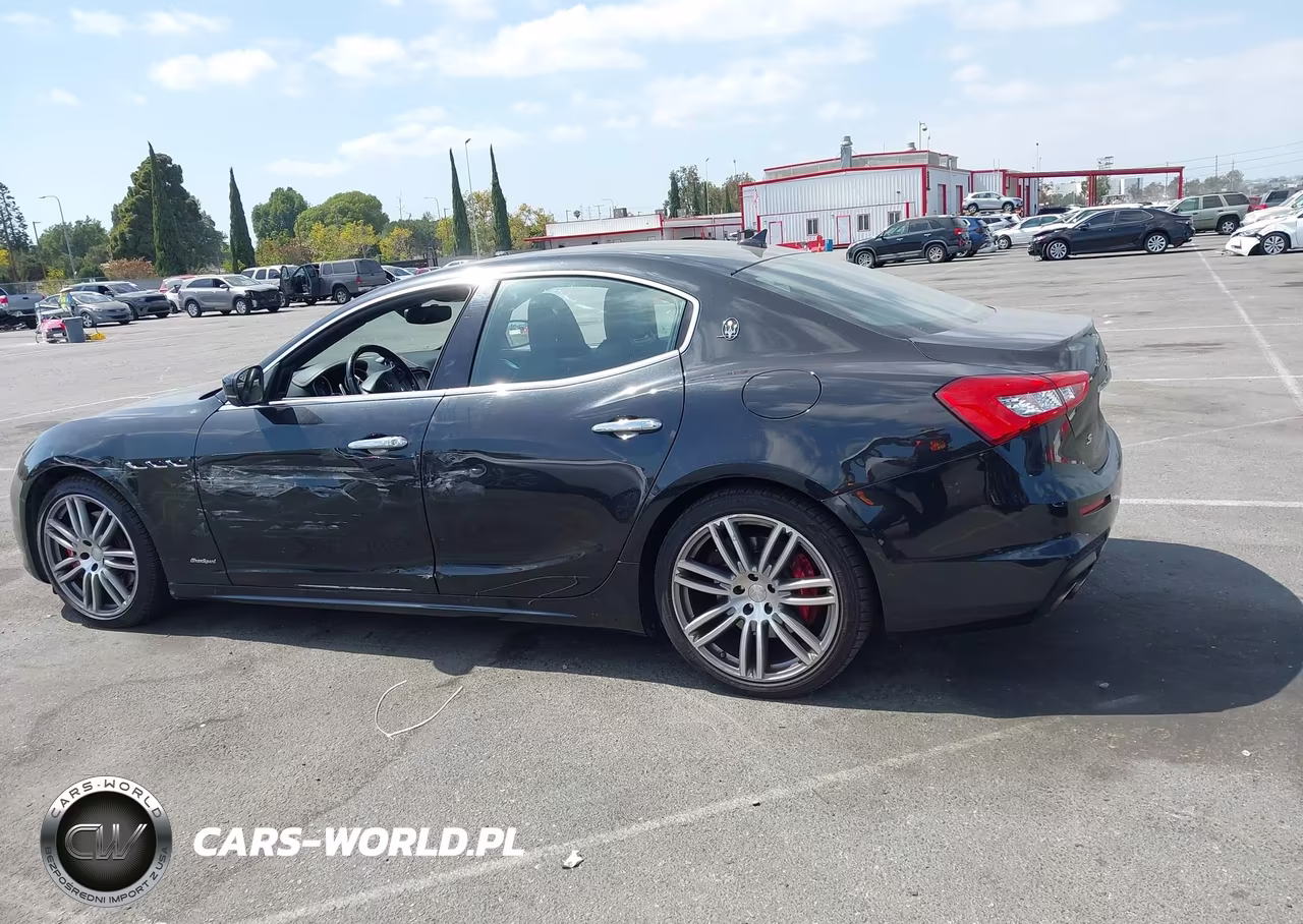 2018 Maserati Ghibli S Gransport VIN:ZAM57YSS9J1260127 - 14