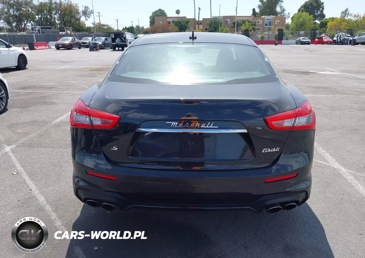 2018 Maserati Ghibli S Gransport VIN:ZAM57YSS9J1260127 - 16