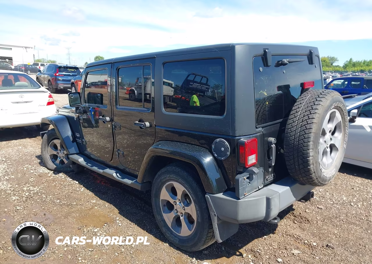 2012 Jeep Wrangler Unlimited Sahara VIN:1C4BJWEG6CL179484 - 3