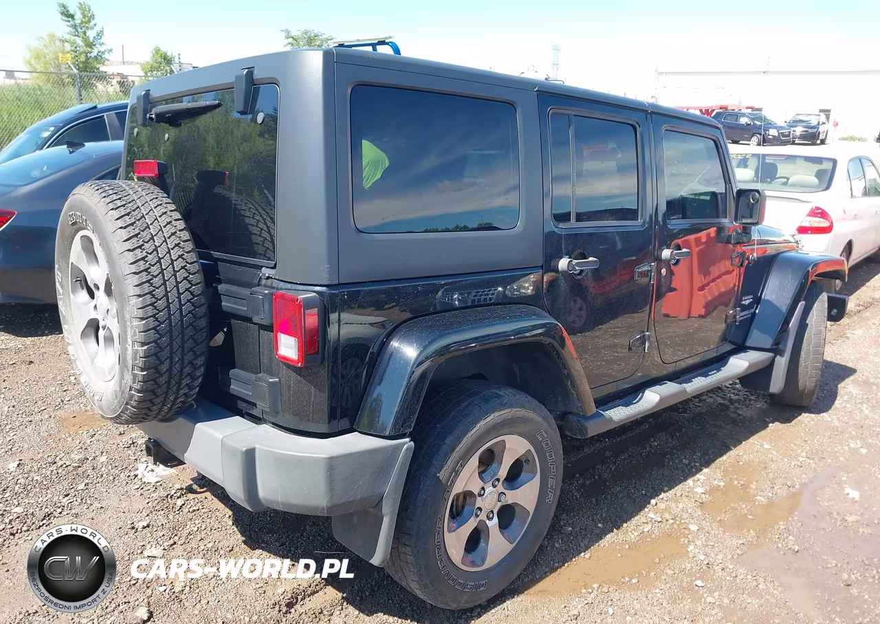 2012 Jeep Wrangler Unlimited Sahara VIN:1C4BJWEG6CL179484 - 4