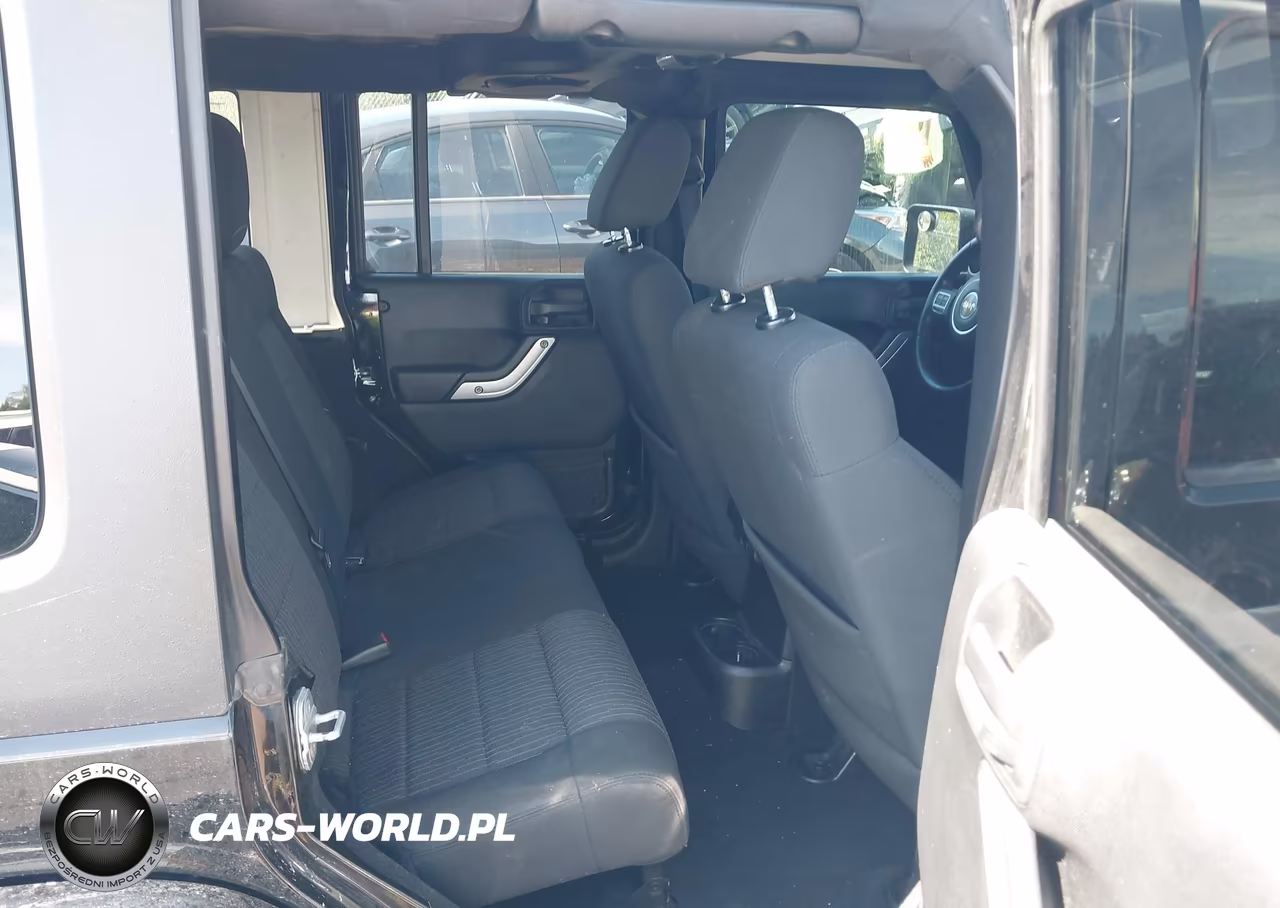 2012 Jeep Wrangler Unlimited Sahara VIN:1C4BJWEG6CL179484 - 8