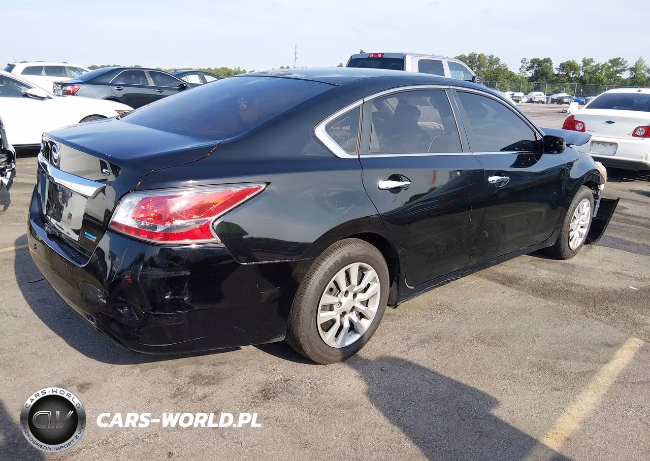 2014 Nissan Altima 2.5 S VIN:1N4AL3AP1EC141731 - 4