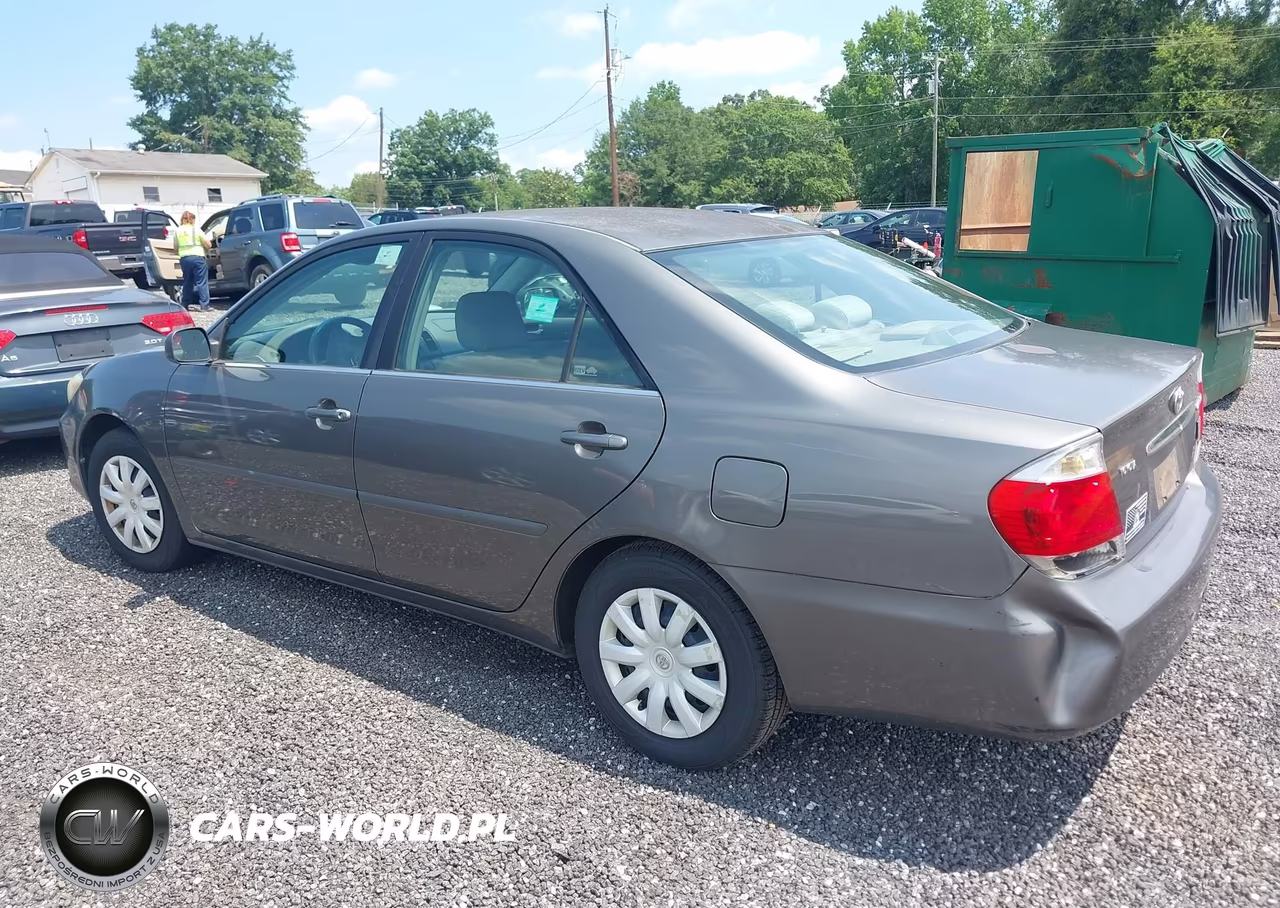 2005 Toyota Camry Le VIN:4T1BE32KX5U978608 - 3
