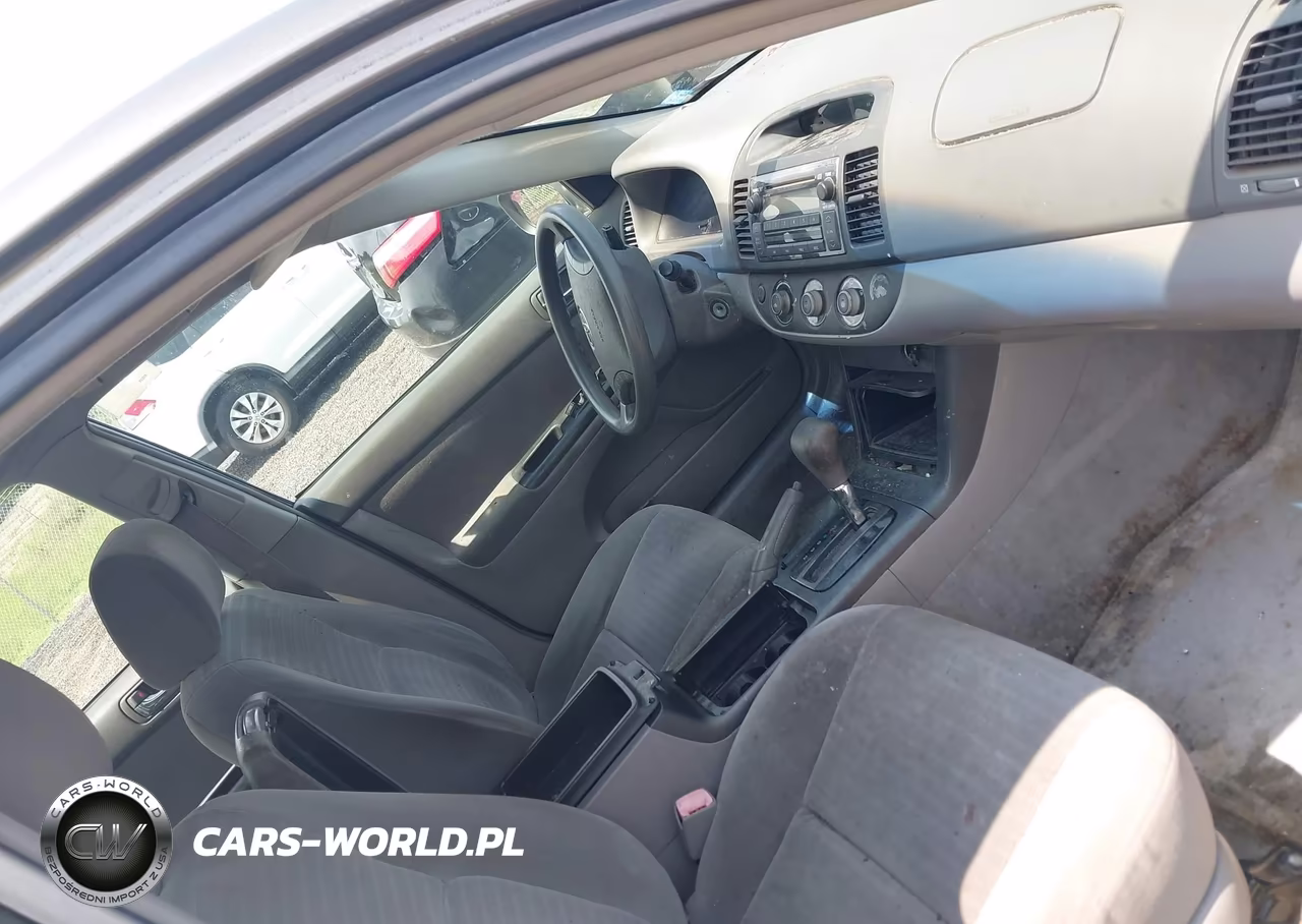 2005 Toyota Camry Le VIN:4T1BE32KX5U978608 - 5