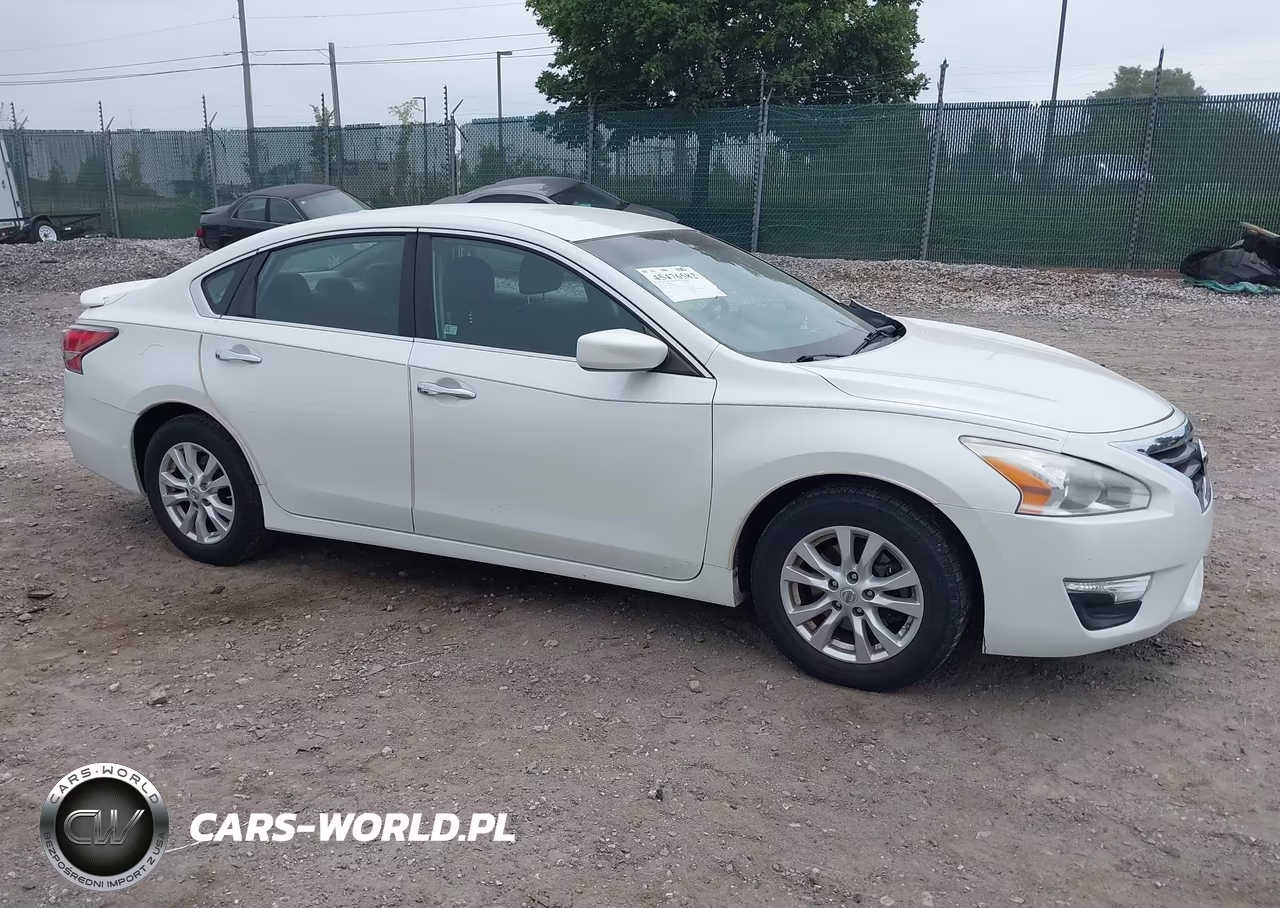 2014 Nissan Altima 2.5 S – zdjęcie 1 z 15